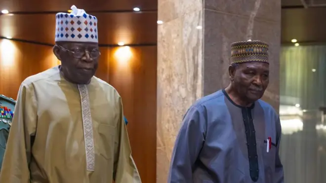 Aworan Aarẹ Tinubu ati Yakubu Gowon