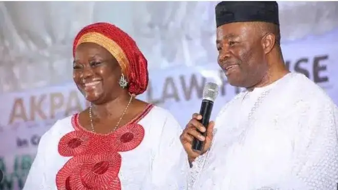 Akpabio ati iyawo rẹ