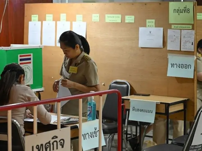 บรรยากาศที่เขตราชเทวี ก่อนการเลือก สว.ระดับอำเภอ 9 มิ.ย.