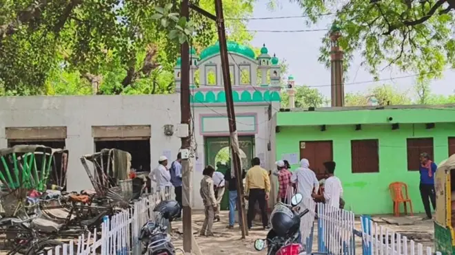 భారత్, పాకిస్తాన్, వారణాసి షహీదా మసీదు