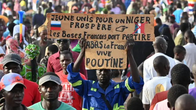 Abari mu myiyerekano