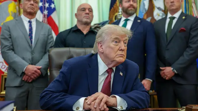 डोनाल्ड ट्रंप