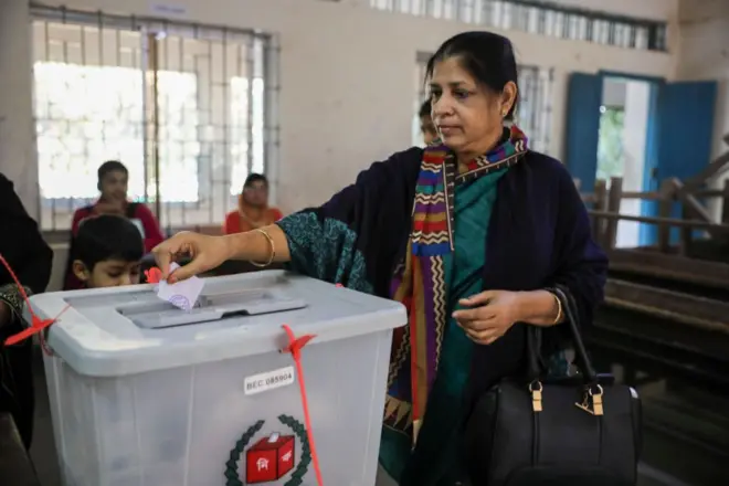 ভোটকেন্দ্র 