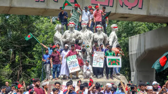 محوطه دانشگاه داکا