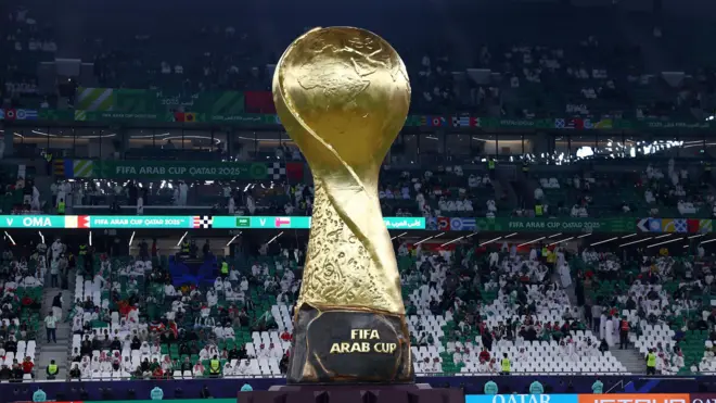 من هو أحمد الأحمد ابن إدلب الذي تصدى لأحد مهاجمي شاطئ بونداي؟