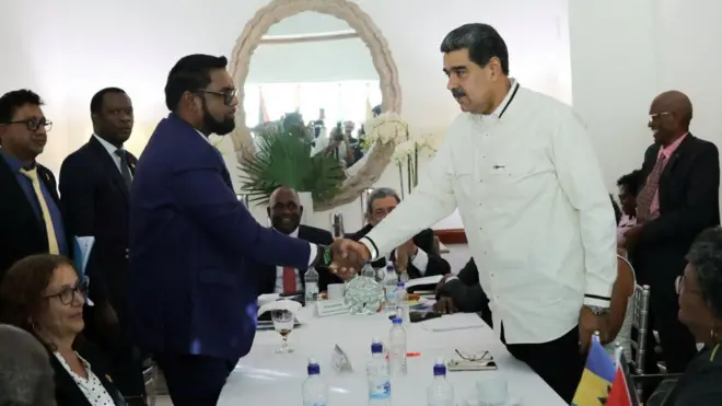 Ирфаан Али и Николас Мадуро