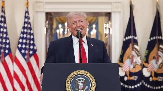 डोनाल्ड ट्रंप