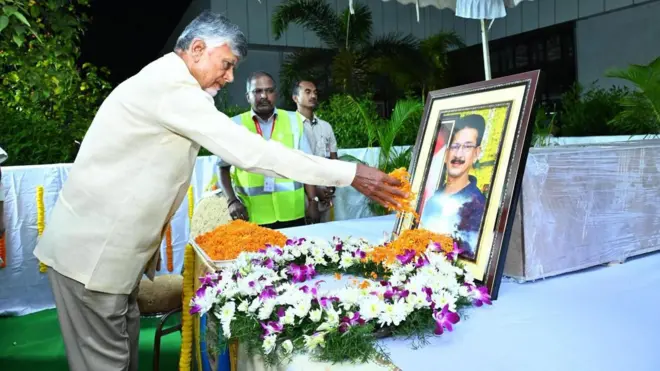 చంద్రబాబు, నివాళి