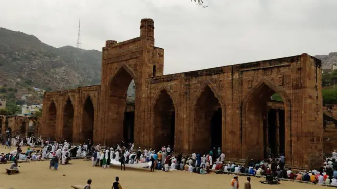 अढ़ाई दिन का झोपड़ा की तस्वीर