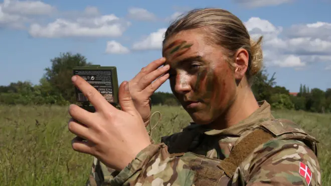 మహిళలు, సైన్యం