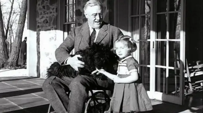 الرئيس الأمريكي الأسبق فرانكلين روزفلت