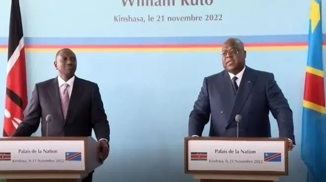 Prezida wa Kenya William Ruto ari kumwe na mugenzi we wa DR Congo Felix Tshisekedi