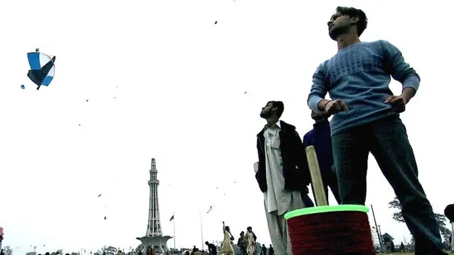 لاہور میں بسنت کے دوران پتنگ بازی اور ڈور سے متعلق سخت ایس او پیز متعارف