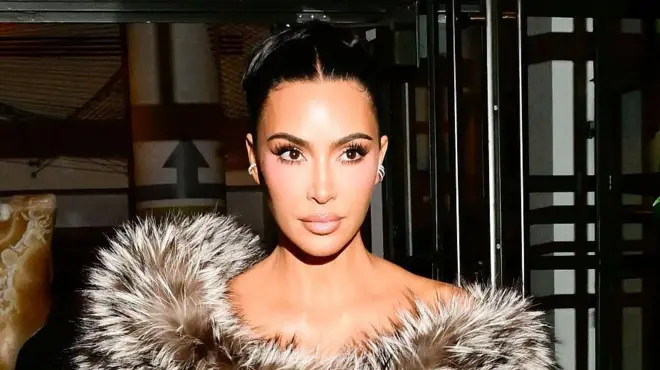 Yalangoch nozik Uning mushuk video ichiga suring