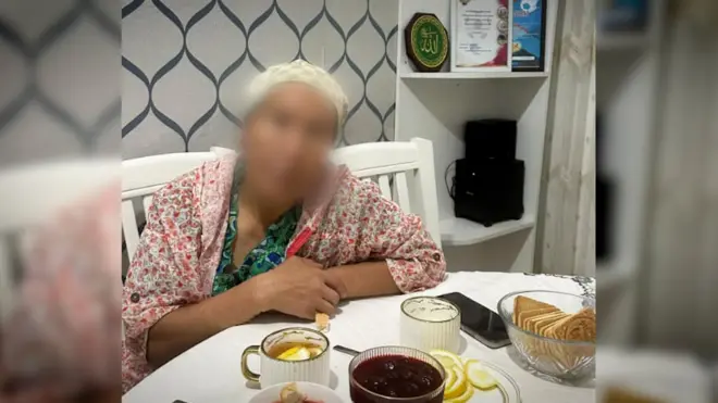 Ең жақсы минет порно секс-хатшы Эш Ди