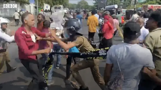 ජන අරගල ව්යාපාරයේ විරෝධතාවයේ දී 29ක් පොලිස් අත්අඩංගුවට