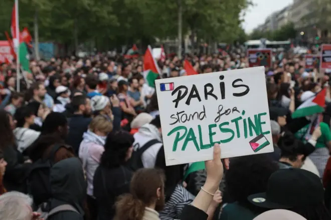 تظاهرة في باريس داعمة للفلسطينين