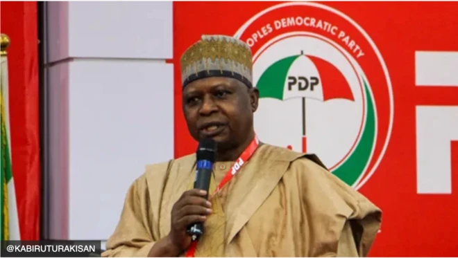 Tanimu Turaki mú gbohùngbohùn dání