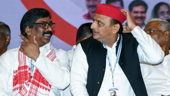 अखिलेश यादव और हेमंत सोरेन की पार्टी को उपचुनाव में सफलता मिली है.