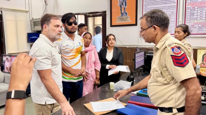 राहुल गांधी