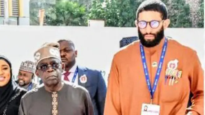 Aworan Bola Tinubu ati Agbẹnusọ Ààrẹ Ajuri Ngelale