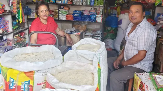 भारत के चावल निर्यात पर प्रतिबंध लगाने के बाद नेपाल में चावल के दाम बढ़ने लगे हैं.