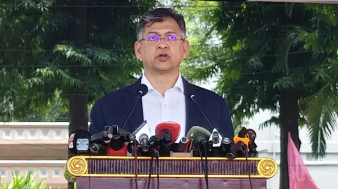 স্বরাষ্ট্রমন্ত্রী সালাহউদ্দিন আহমদ