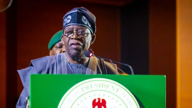 Aarẹ Tibubu nibi eto ilu kan