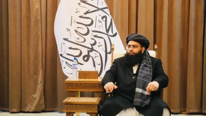مولوي عبدالکبیر وايي، د سترې محکمې په مشرۍ پلاوي ته د اساسي قانون چمتو کولو مسوولیت سپارل شوی.