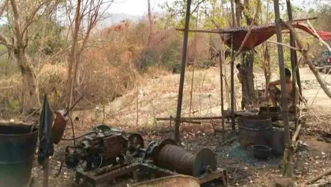 ပေါက်မြောက်ပိုင်းက ရေနံမြေတွေကို တော်လှန်ရေးအဖွဲ့တွေ ထိန်းချုပ်ထားတာပါ။