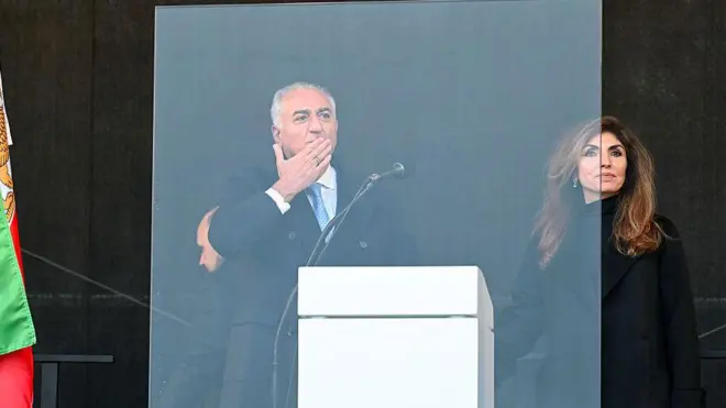 شاهزاده رضا پهلوی و همسرش