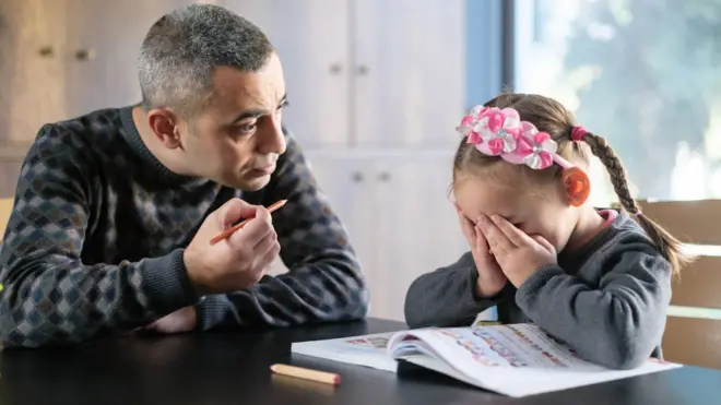 كيف تعاملت السلطات المغربية مع كارثة فيضانات (آسفي)؟