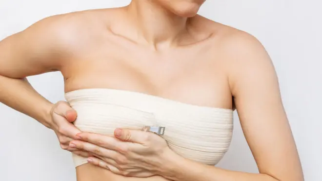 అమ్మాయిలకు యుక్త వయసు వచ్చాక శరీరంలో హార్మోన్ల ప్రభావం వల్ల అనేక మార్పులు జరుగుతాయి