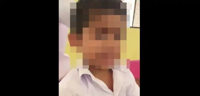 හඬමින් සිටින කුඩා දරුවෙකුගෙන් ගුරුවරියක් විසින් ප්රශ්න විමසන වීඩියෝවක් මේවන විට සමාජ මාධ්ය තුළ පුළුල් ලෙස විවාදයකට තුඩු දී තිබේ. එම කෙටි වීඩියෝව පෙබරවාරි 27 දිනට ආසන්න දිනයක පටන් සමාජ මාධ්යවල හුවමාරු වූ අතර, වයස අවුරුදු හයක් පමණ වන පළමු පන්තියේ සිසුවෙකු යැයි අනුමාන කළ හැකි දරුවා හඬමින් සිටින අතර ගුරුවරිය දරුවාගෙන් විමසන ප්රශ්න වලට දරුවා හඬමින් පිළිතුරු දෙන ආකාරය එම වීඩියෝවේ දැක් වේ.