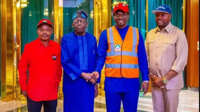 Aworan Bola Tinubu atawọn ẹgbẹ oṣiṣẹ