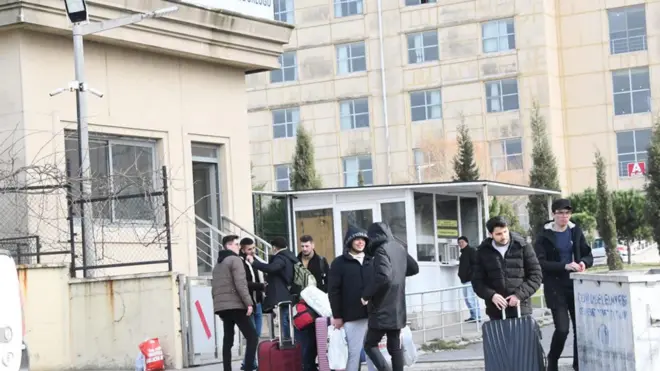 kyk yurduna yerleşen depremzedeler