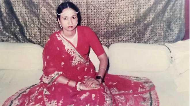 1990 के दशक में कोलकाता में ली गई रेखाबाई की तस्वीर