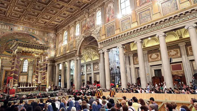 View of the interior of the Santa Maria Maggiore basilica