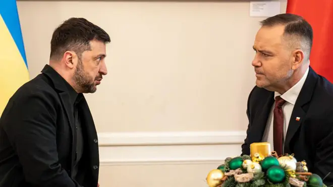 Володимир Зеленський і Кароль Навроцький у Президентському палаці в Варшаві 19 грудня 2025 року