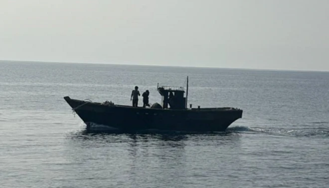 9일 북한 주민들이 어선으로 북측 지역으로 이동하는 모습