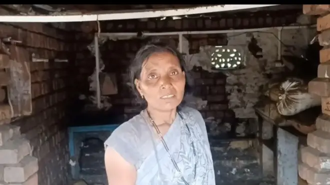 हसनाळमधील पावसानं अनेकांचे संसार उघड्यावर पडले आहेत.