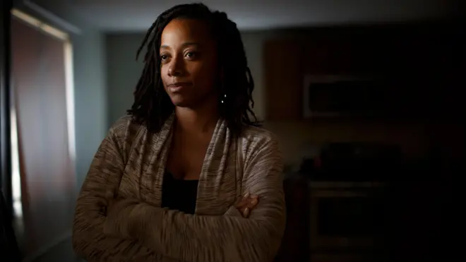 Obinrin kan to duro kawọgbera