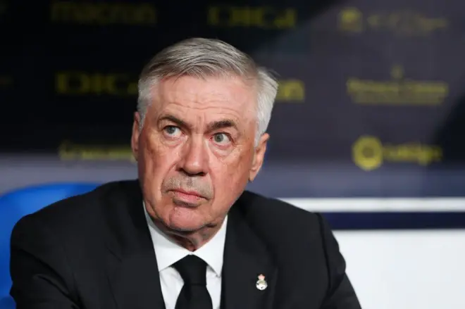 LeenjisaaRiyaal Maadirid, Kaarloo Anchelootii