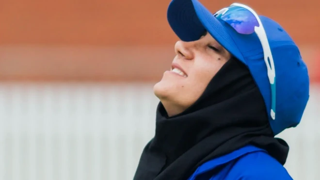 بي بي سي "د کرېکټ هېره لوبډله" په نوم یوه نوي مستند کې له لوبغاړو او د دوی خوندي اېستلو کې له مهمو کسانو سره په خبرو د دې لوبډلې کیسې ته کتنه کوي