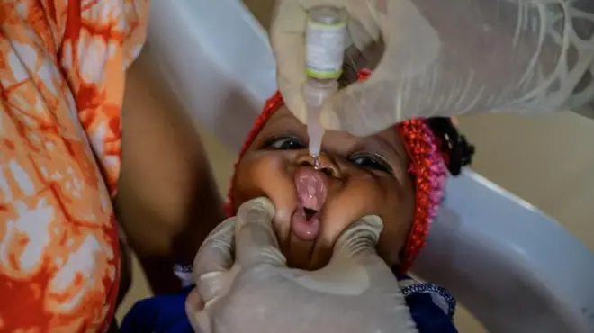 Nwata a na-enye ọgwụ mgbochi