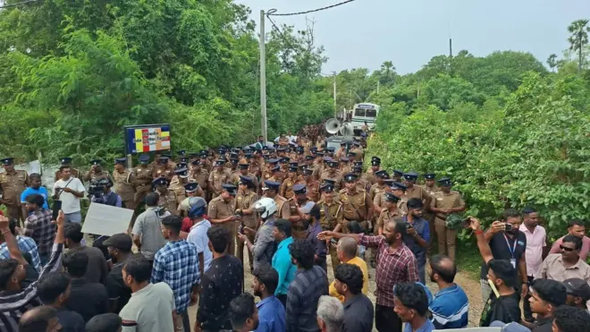 இலங்கை போராட்டம்