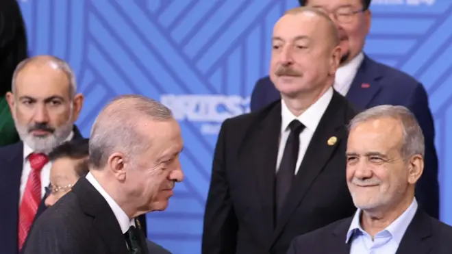 Президенты Турции, Ирана, Азербайджана и Армении на встрече стран БРИКС в 2024 году в Казани