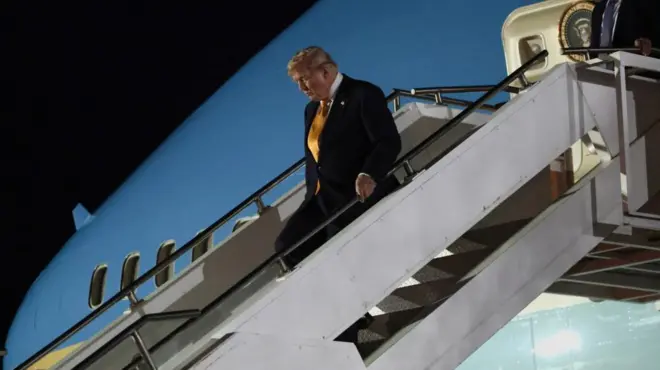 Trump ya bar tsohon AF1 a Burtaniya