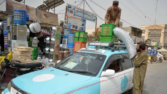 تاکسی با کولر دست‌ساز