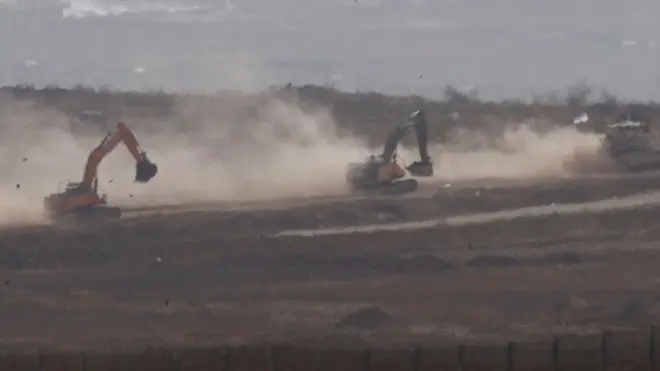 Израильская военная и дорожная техника в Газе